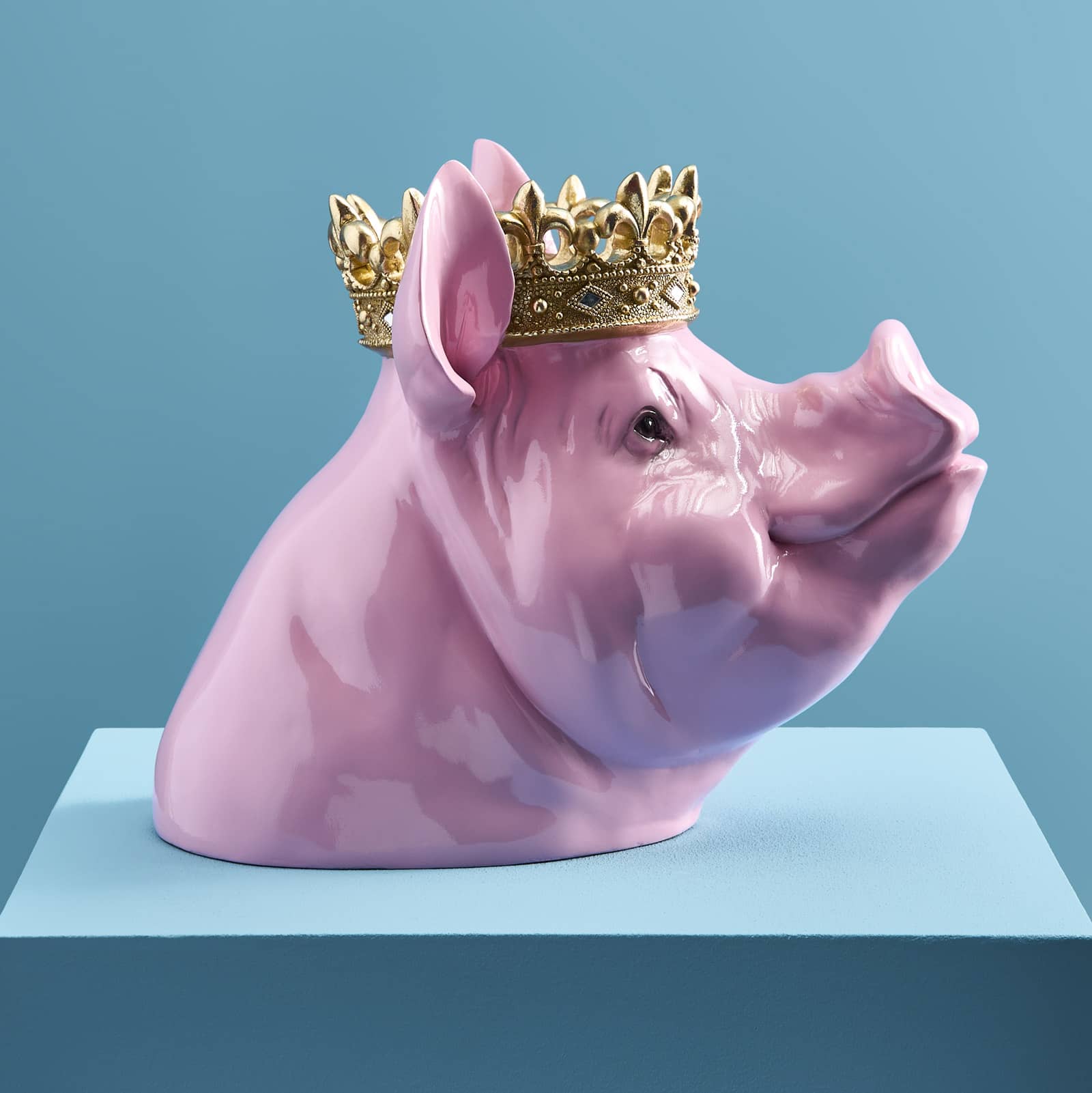 Piggy bank pig Porky with crown, pink