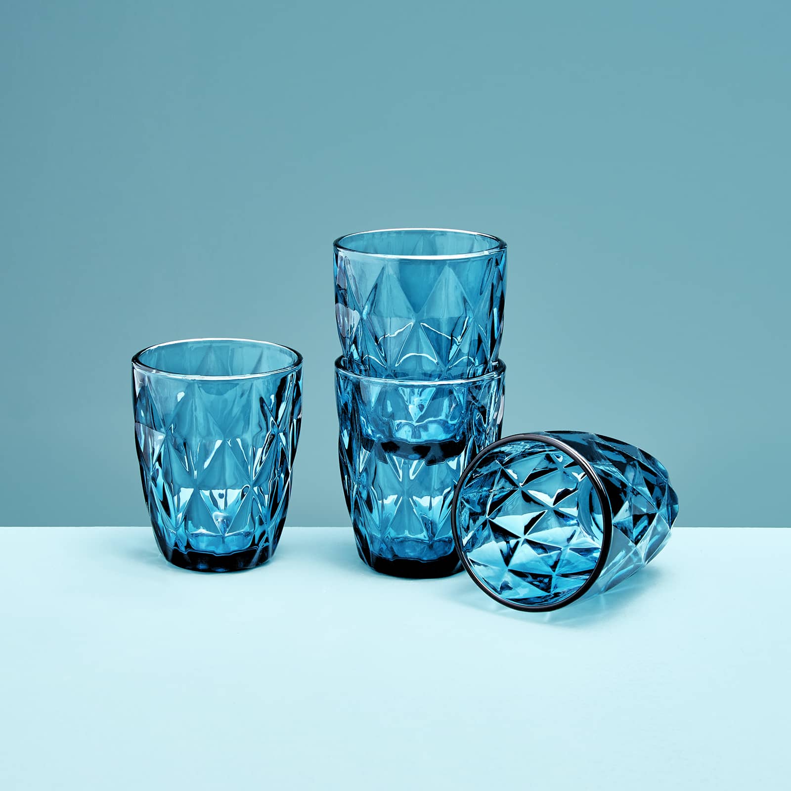 Set van 4 waterglazen Basic, blauw, glas, 8 x 10 cm inhoud 0,2 l