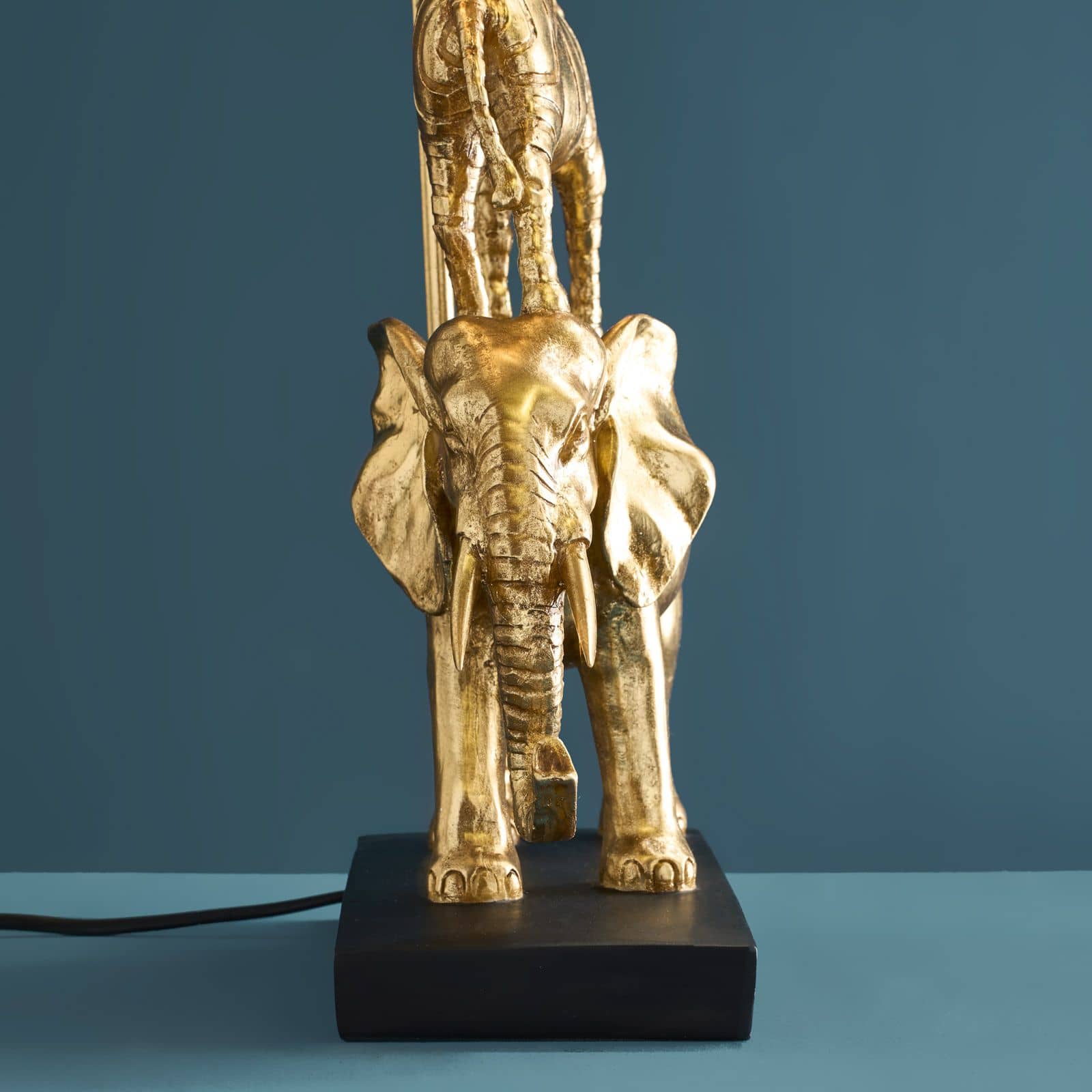 Table lamp Safari with lion, zebra, elephant, gold