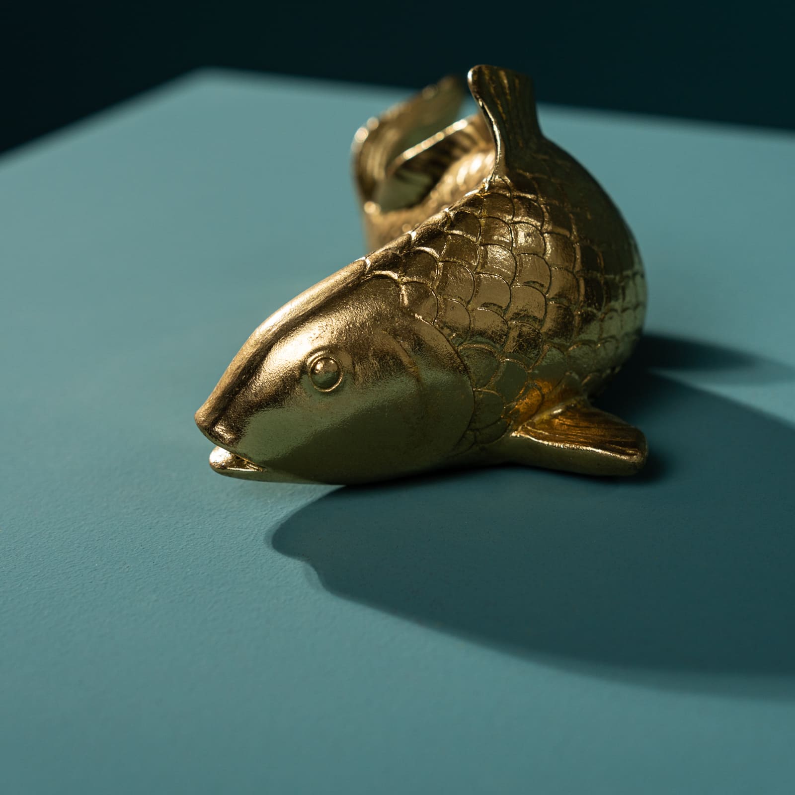 Deko Fisch, gold, Polyresin, 22x9,5x9 cm