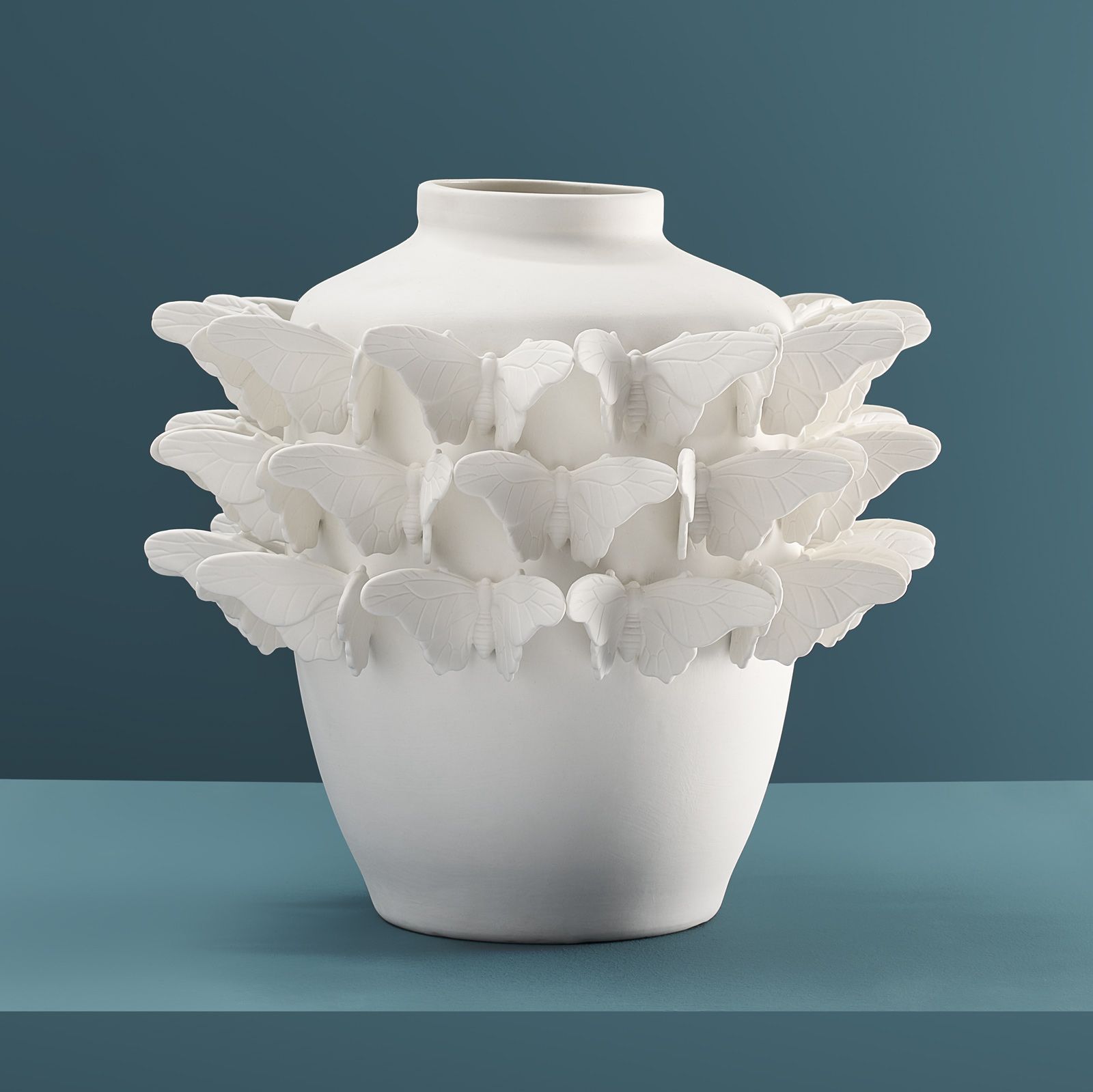 Vase m. Schmetterlingen Butterflies, matt weiß