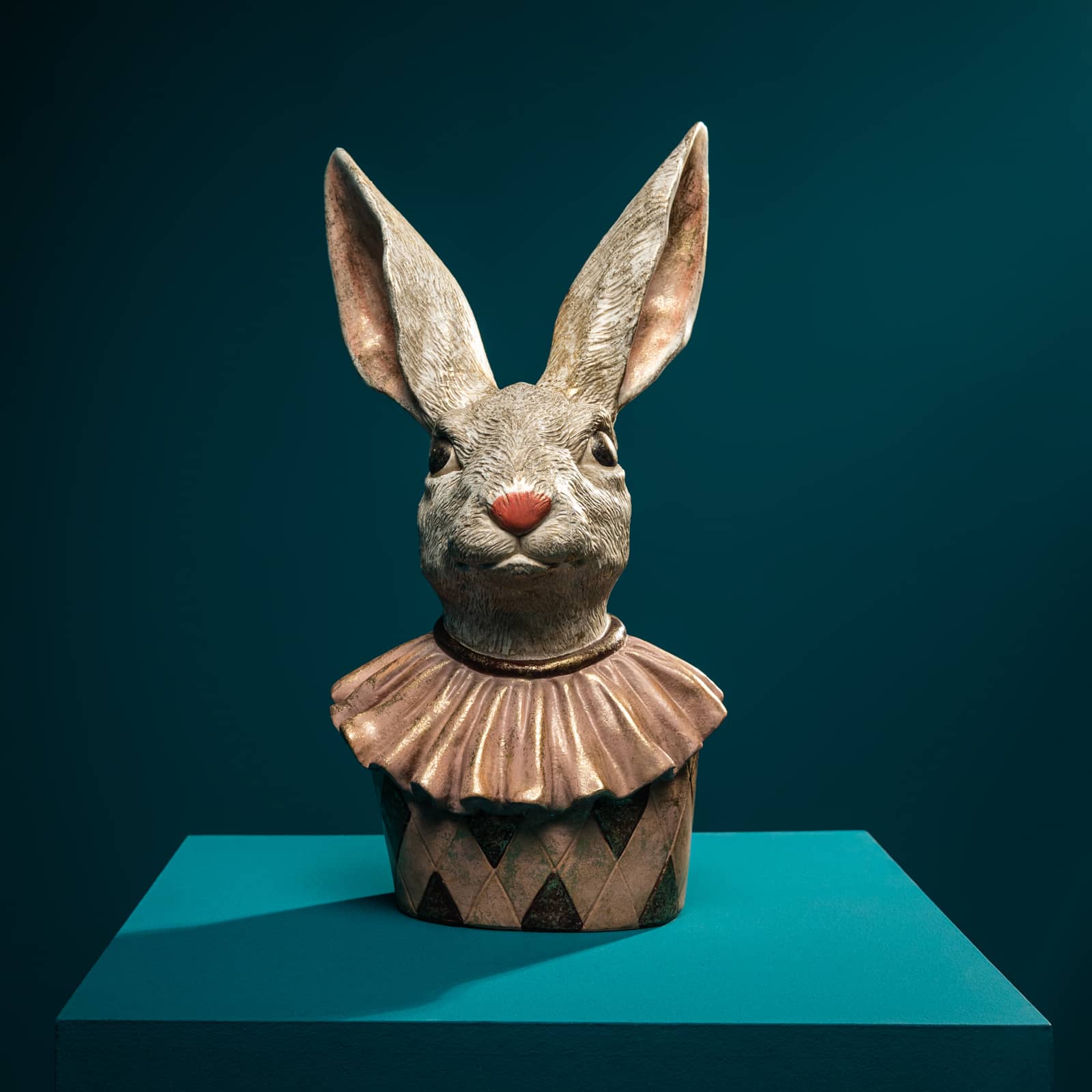Decorative figurine rabbit Heinz, apricot-creme-gold