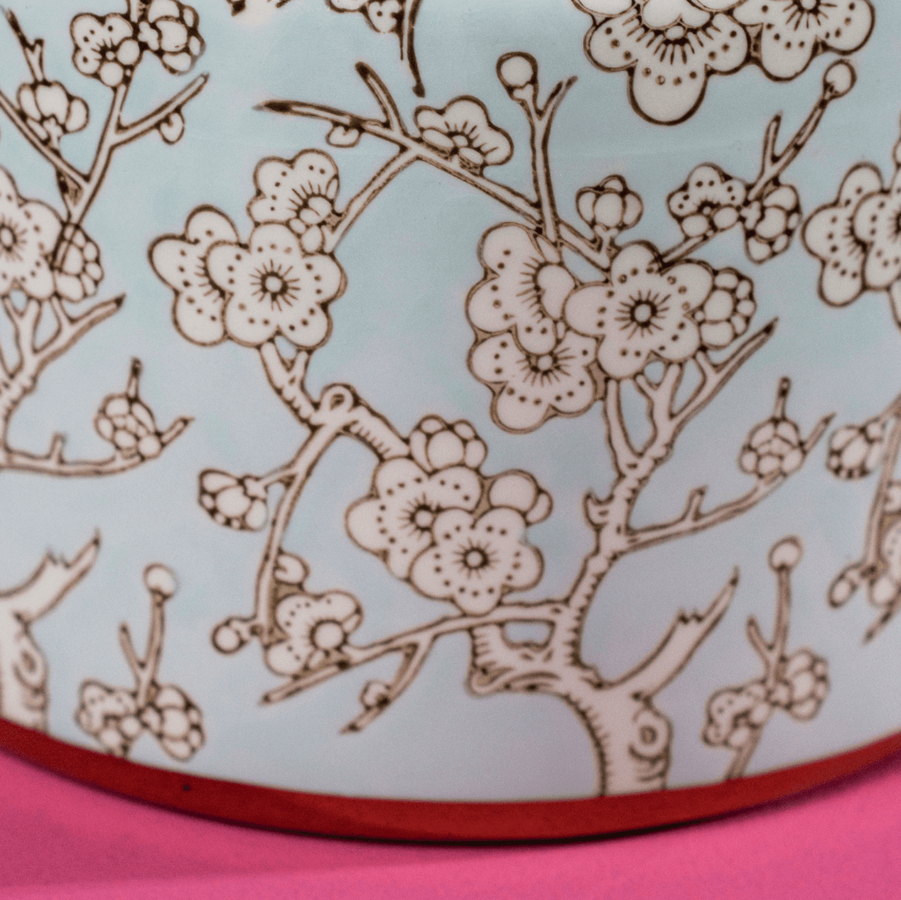 Vase w. lid cherry blossom Sakura, porcelain, 15x15x26 cm 