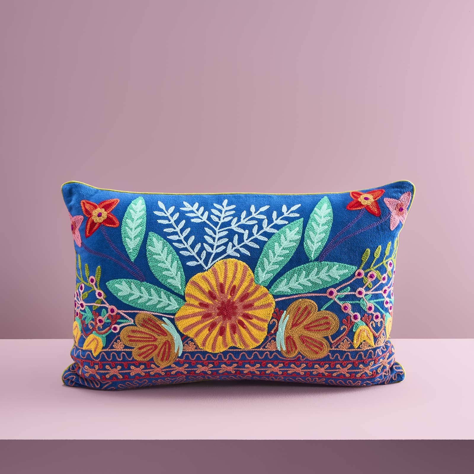 Velvet cushion Frida, blue w. colorful floral motif