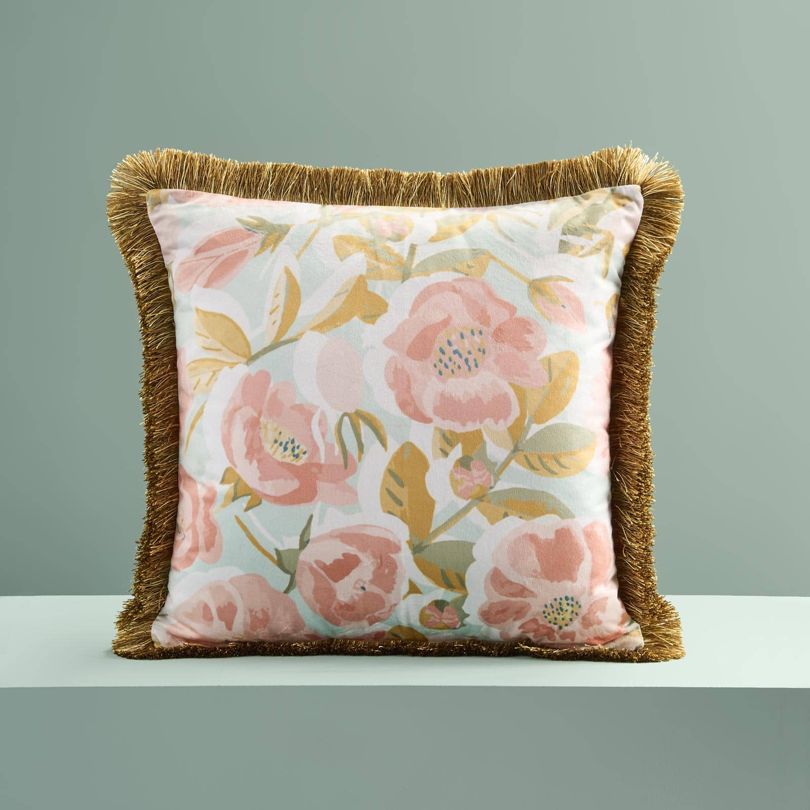 Cushion w. fringes Paeonia, pink-blue